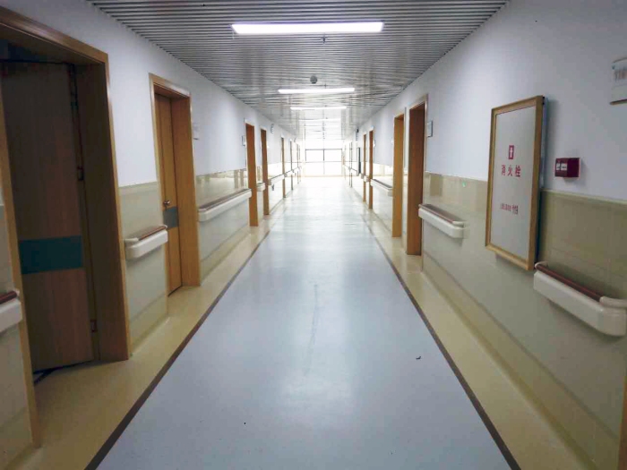 关于医院走廊防撞扶手的一些简单问答